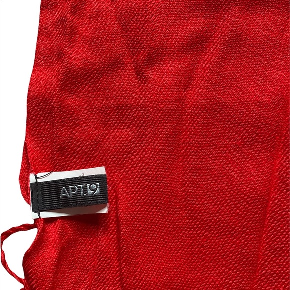 Scarves - Picture 3 of 4